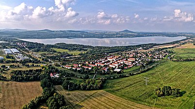 Hagenwerder mit Berzdorfer See aus der Luft Hagenwerder mit Berzdorfer See aus der Luft